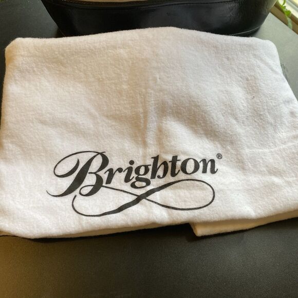 Brighton Beige Leather with Black Trim Shoulder Bag Dust Bag Pebbled - Picture 2 of 12